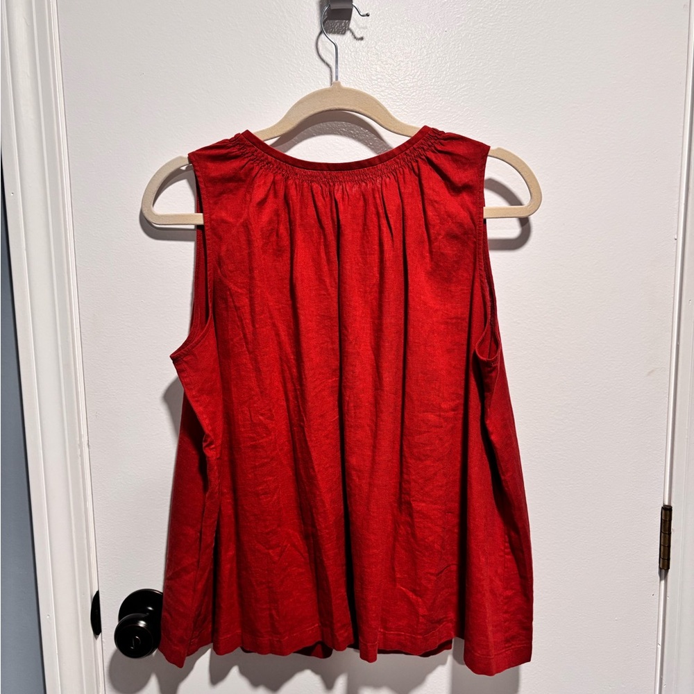 Uniqlo linen blend Sleeveless Blouse